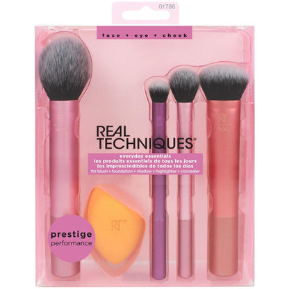 Real Techniques Everyday Essentials Makeup Brush Set with Bonus Sponge